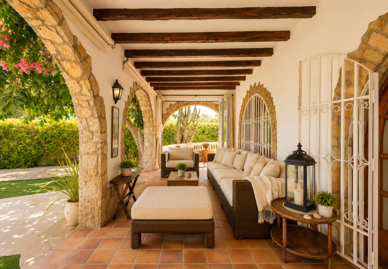 Villa à Cambrils - Villa calme avec piscine au bord de la mer