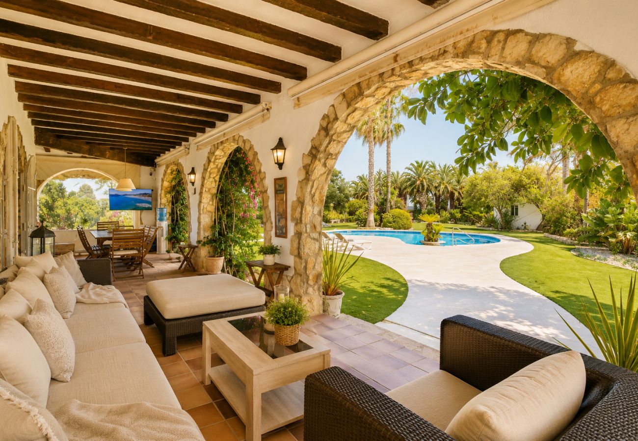 Villa à Cambrils - Villa calme avec piscine au bord de la mer