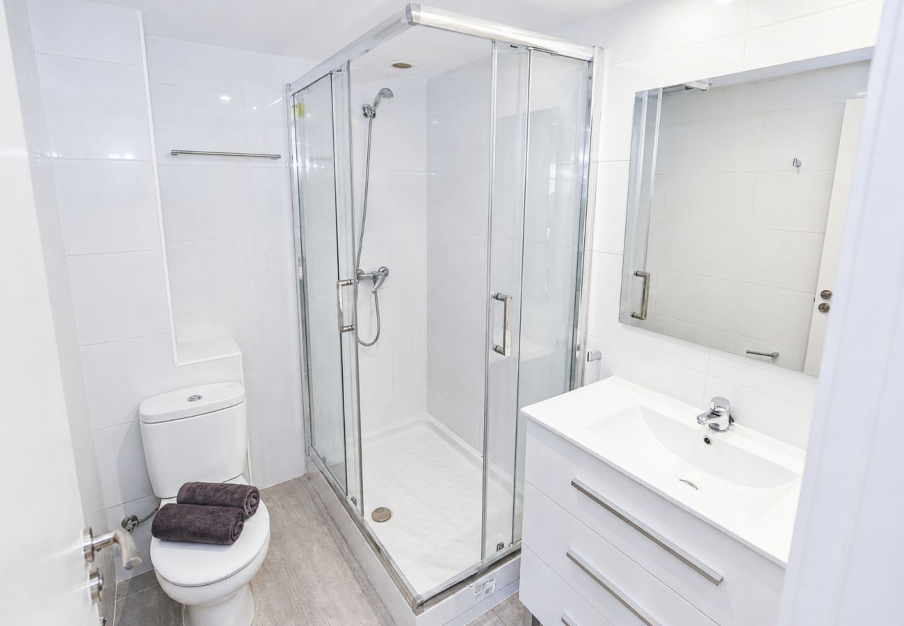 Appartement à La Pineda - P7 Appartement avec piscine commune, plage à 100m
