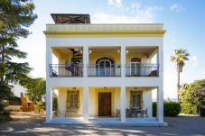 Villa à Vila Seca - COLONIAL Villa historique avec piscine privée, salle de sport, court de tennis.