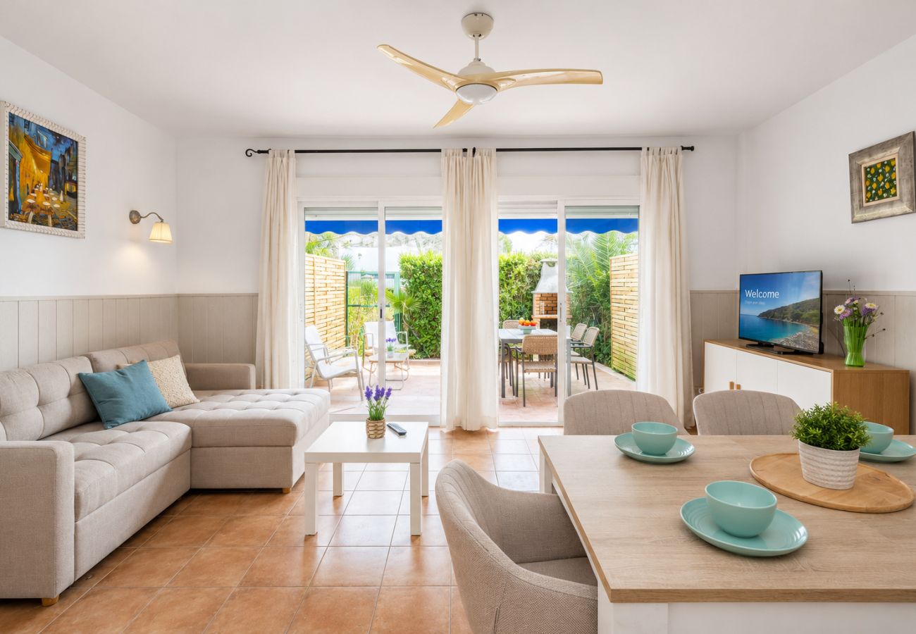 Maison mitoyenne à Salou - Maison Rénovée avec Terrasse et Barbecue