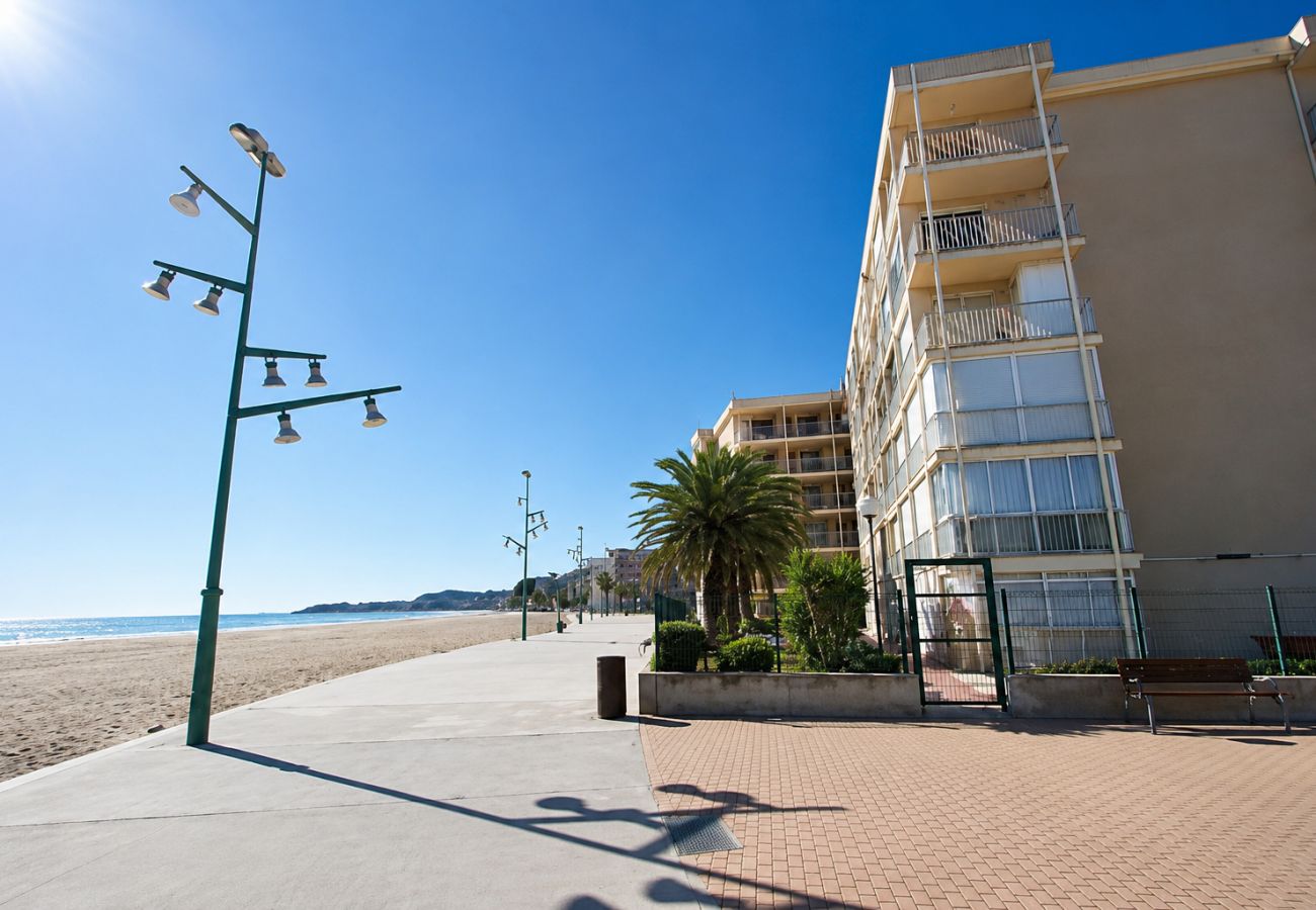 Appartement à Vila Seca - Studio Paradis Playa - Pieds dans l'eau