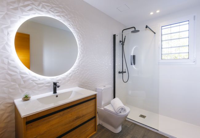 Дом на Cambrils - OXFOR - Terraced House with Communal Pool Дом на Cambrils - OXFOR - Terraced House with Communal Pool