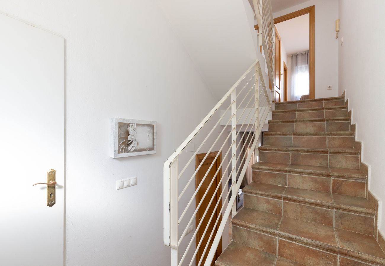 Дом на Салоу - CUMBRE Terraced House