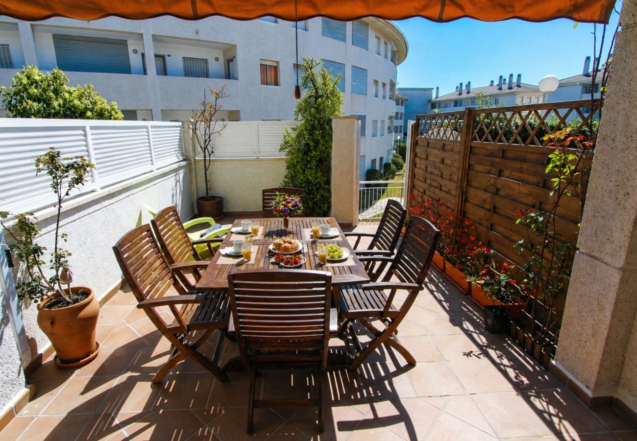 Дом на Камбрильс - Row house with pool in La Llosa