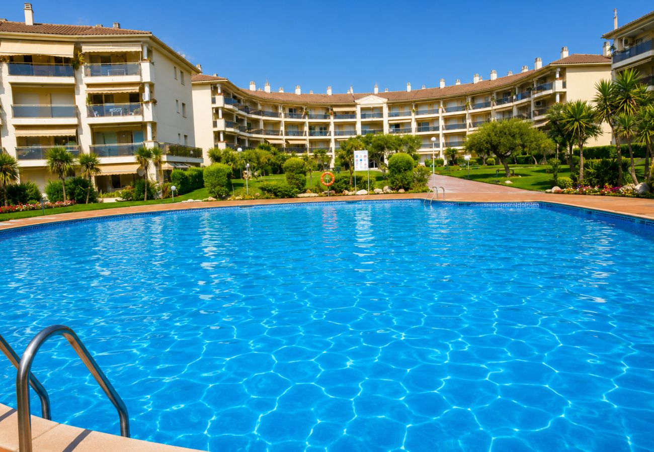 Дом на Камбрильс - Row house with pool in La Llosa