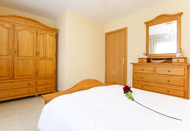 Дом на Cambrils - OLIVERS Таунхаус с общим бассейном, пляж в 300м Дом на Cambrils - OLIVERS Таунхаус с общим бассейном, пляж в 300м