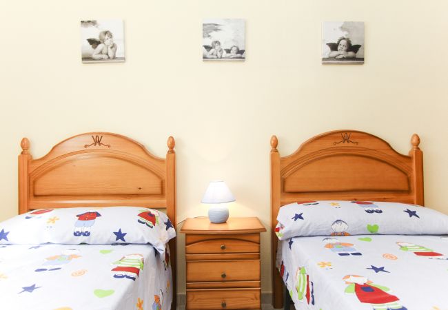Дом на Cambrils - OLIVERS Таунхаус с общим бассейном, пляж в 300м Дом на Cambrils - OLIVERS Таунхаус с общим бассейном, пляж в 300м