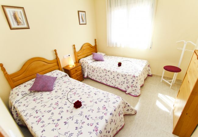 Дом на Cambrils - OLIVERS Таунхаус с общим бассейном, пляж в 300м Дом на Cambrils - OLIVERS Таунхаус с общим бассейном, пляж в 300м