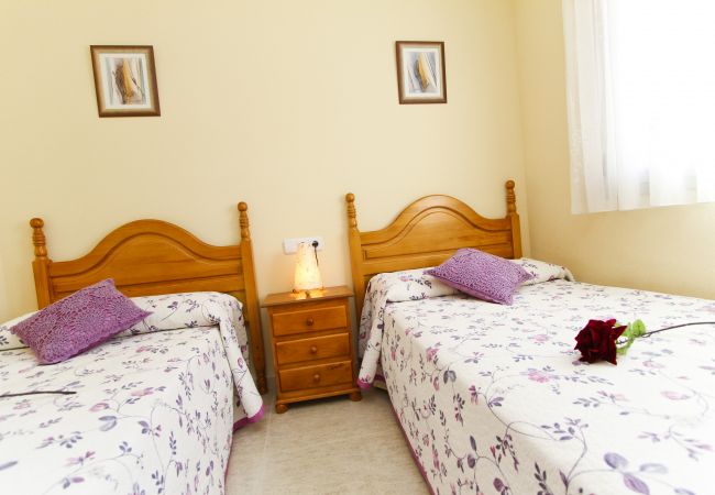 Дом на Cambrils - OLIVERS Таунхаус с общим бассейном, пляж в 300м Дом на Cambrils - OLIVERS Таунхаус с общим бассейном, пляж в 300м