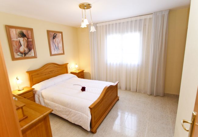 Дом на Cambrils - OLIVERS Таунхаус с общим бассейном, пляж в 300м Дом на Cambrils - OLIVERS Таунхаус с общим бассейном, пляж в 300м