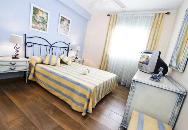 Апартаменты на La Pineda - PINEDA 3 с видом на море, пляж в 100м Апартаменты на La Pineda - PINEDA 3 с видом на море, пляж в 100м
