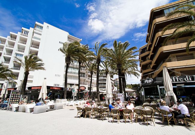 Апартаменты на Salou - RUBENS Duplex - Sea View - Beachfront Апартаменты на Salou - RUBENS Duplex - Sea View - Beachfront