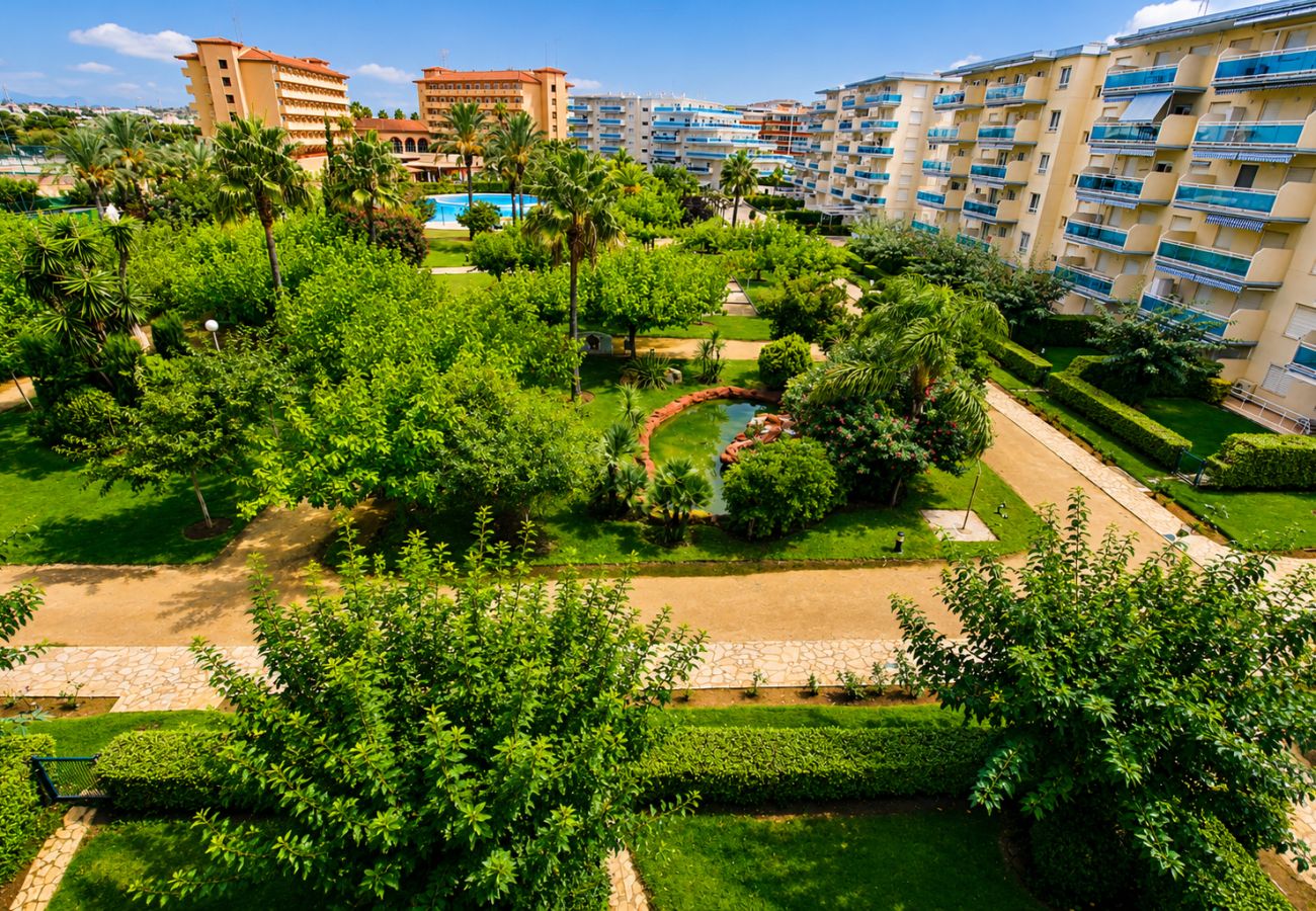 Апартаменты на Ла Пинеда - Family-Friendly Resort Los Juncos | Pool & Beach