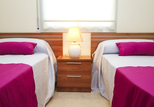 Апартаменты на La Pineda -  ROURA 2 Apartment - Communal Pool Апартаменты на La Pineda -  ROURA 2 Apartment - Communal Pool