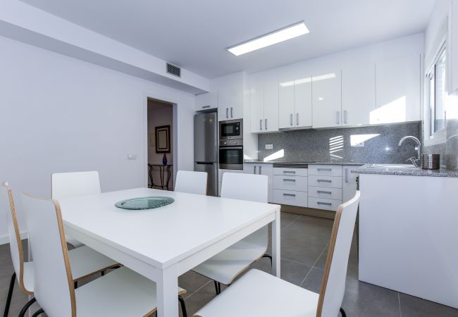 Апартаменты на Salou - QUEENS 1B центр Салоу, пляж в 300м Апартаменты на Salou - QUEENS 1B центр Салоу, пляж в 300м