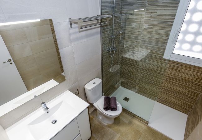 Апартаменты на Salou - QUEENS 1B центр Салоу, пляж в 300м Апартаменты на Salou - QUEENS 1B центр Салоу, пляж в 300м