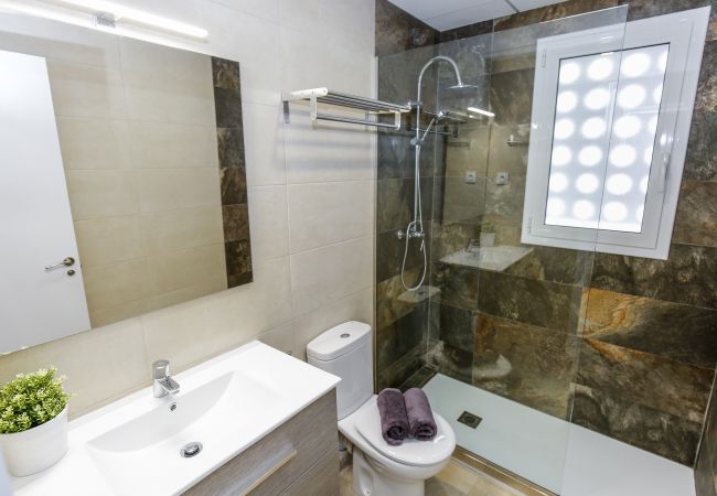 Апартаменты на Salou - QUEENS 1B центр Салоу, пляж в 300м Апартаменты на Salou - QUEENS 1B центр Салоу, пляж в 300м