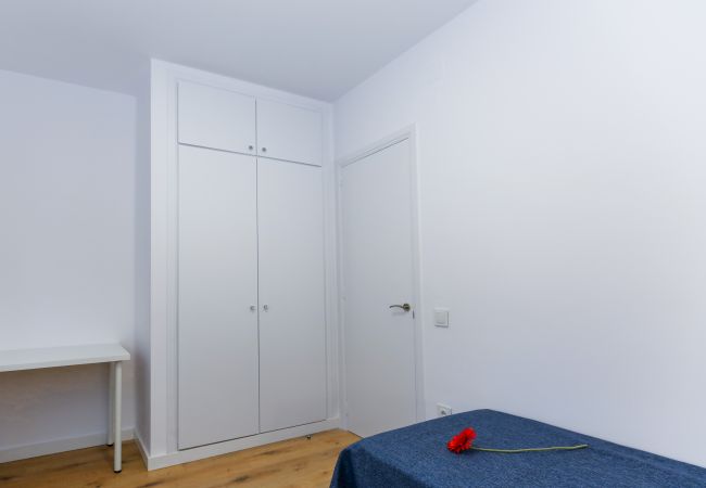 Апартаменты на Salou - QUEENS 1B центр Салоу, пляж в 300м Апартаменты на Salou - QUEENS 1B центр Салоу, пляж в 300м