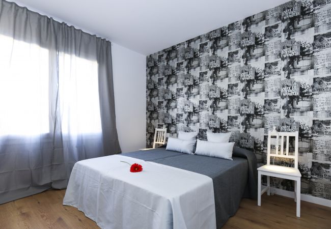 Апартаменты на Salou - QUEENS 1B центр Салоу, пляж в 300м Апартаменты на Salou - QUEENS 1B центр Салоу, пляж в 300м
