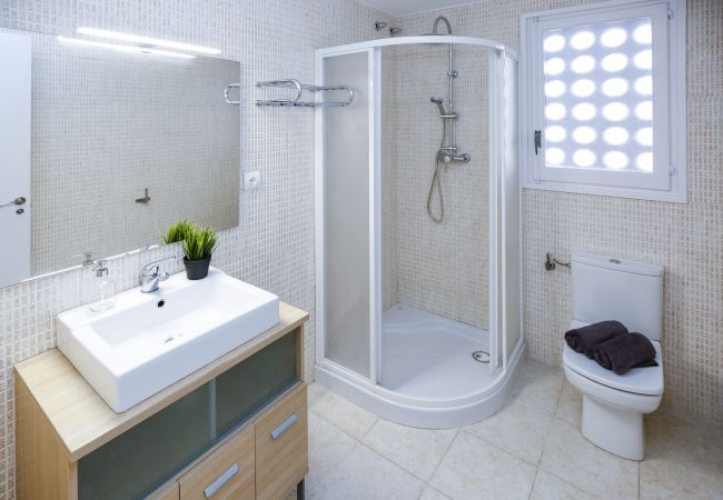 Апартаменты на Salou - QUEENS 2B центр Салоу, пляж в 300м Апартаменты на Salou - QUEENS 2B центр Салоу, пляж в 300м