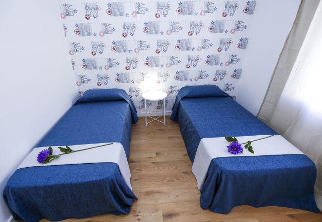 Апартаменты на Salou - QUEENS 2B центр Салоу, пляж в 300м Апартаменты на Salou - QUEENS 2B центр Салоу, пляж в 300м