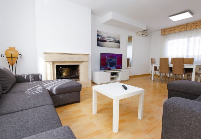 Дом на Salou - PASION - Only Families House - Private Pool Дом на Salou - PASION - Only Families House - Private Pool