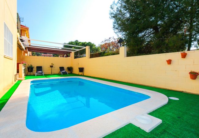 Дом на Salou - PASION - Only Families House - Private Pool Дом на Salou - PASION - Only Families House - Private Pool