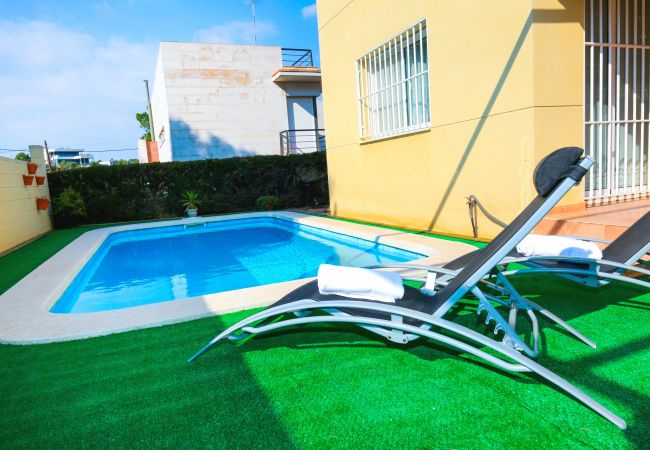 Дом на Salou - PASION - Only Families House - Private Pool Дом на Salou - PASION - Only Families House - Private Pool