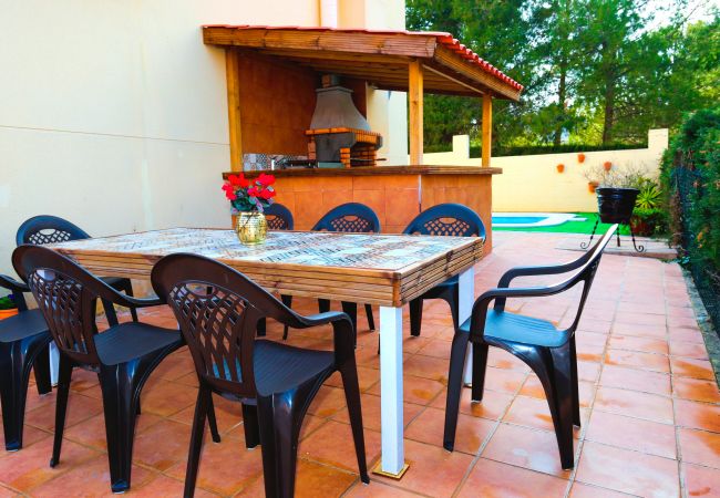 Дом на Salou - PASION - Only Families House - Private Pool Дом на Salou - PASION - Only Families House - Private Pool
