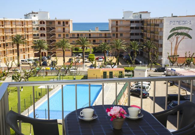 Апартаменты на La Pineda - PINEDA 7 с общим бассейном, пляж в 100м Апартаменты на La Pineda - PINEDA 7 с общим бассейном, пляж в 100м
