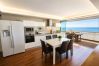 Апартаменты на Cambrils - Spacious Beachfront Duplex for 12