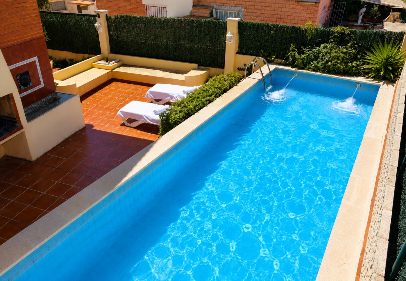 Вилла на Салоу - Salou Center Villa | Private Pool & BBQ