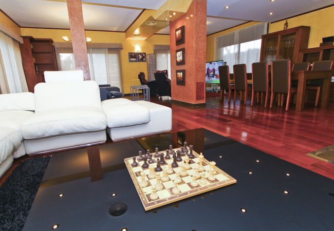 Вилла на Salou - Villa LAKE  Вилла на Salou - Villa LAKE