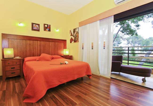 Вилла на Salou - Villa LAKE  Вилла на Salou - Villa LAKE