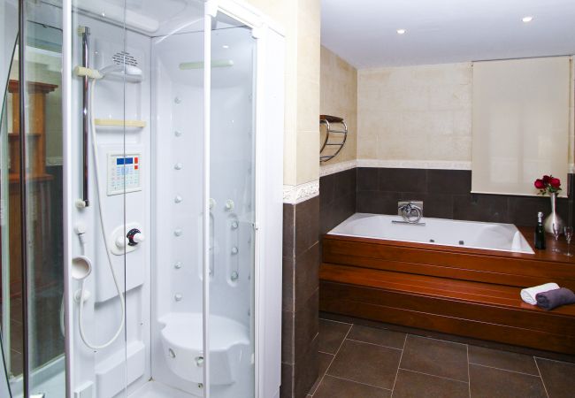 Вилла на Salou - Villa LAKE  Вилла на Salou - Villa LAKE