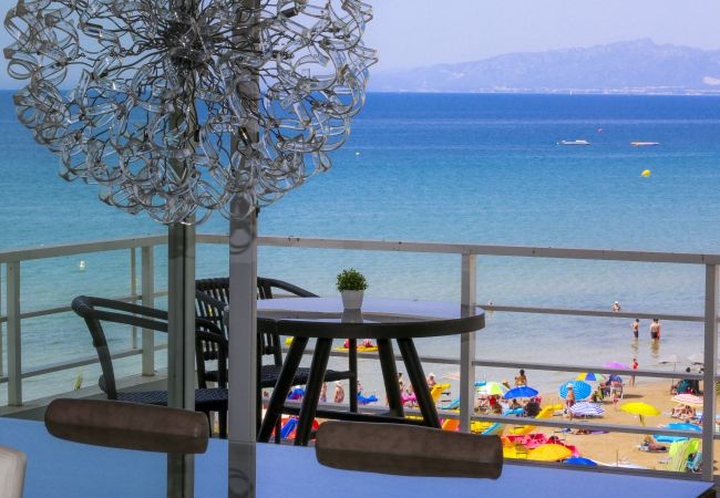 Апартаменты на Salou - GLAM - Only Families - Sea Views Duplex Apatment Апартаменты на Salou - GLAM - Only Families - Sea Views Duplex Apatment