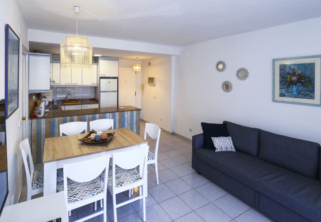 Апартаменты на Salou - UOLAS Apartment  Апартаменты на Salou - UOLAS Apartment