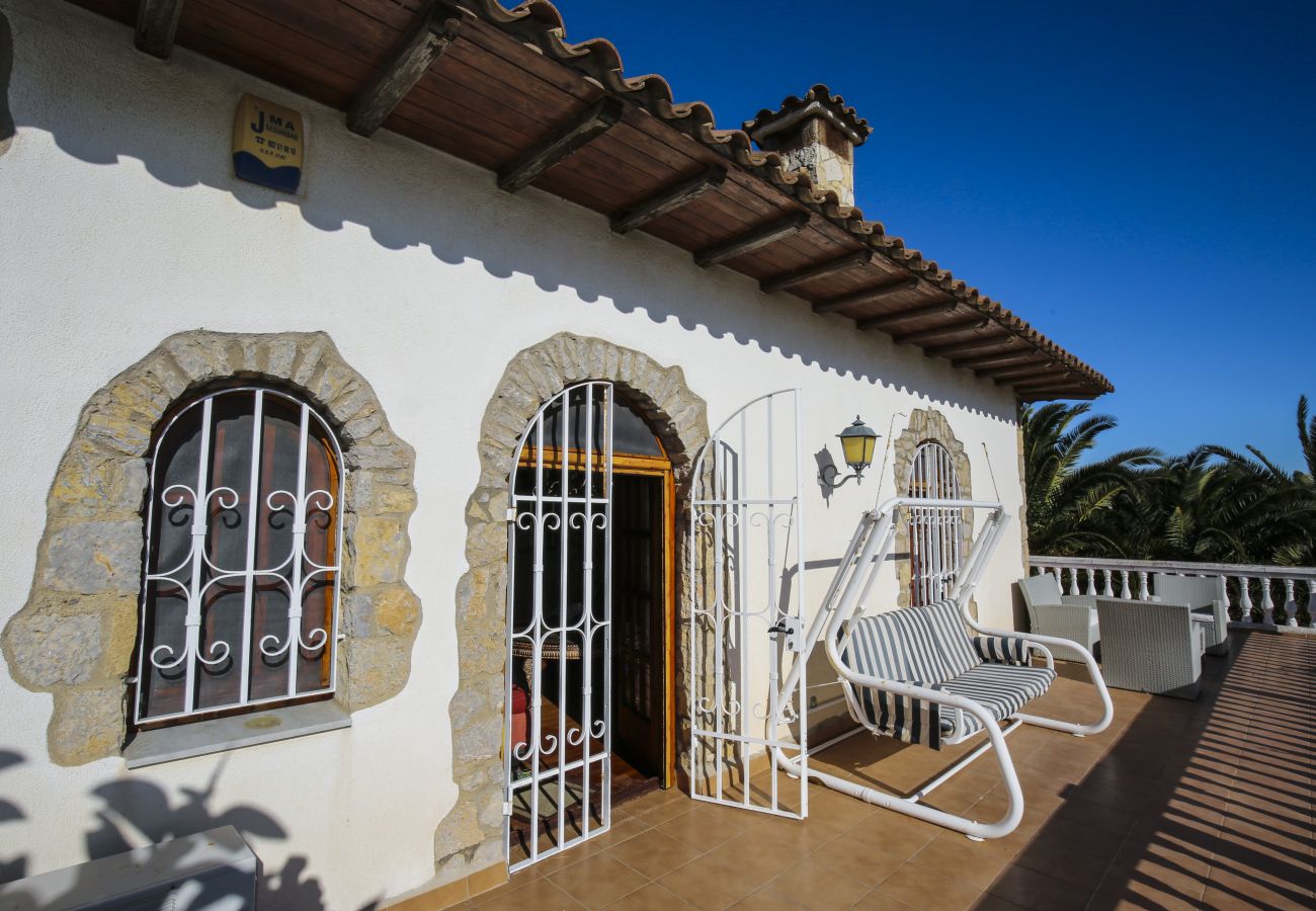 Вилла на Камбрильс - Villa SOLANO - Only Families