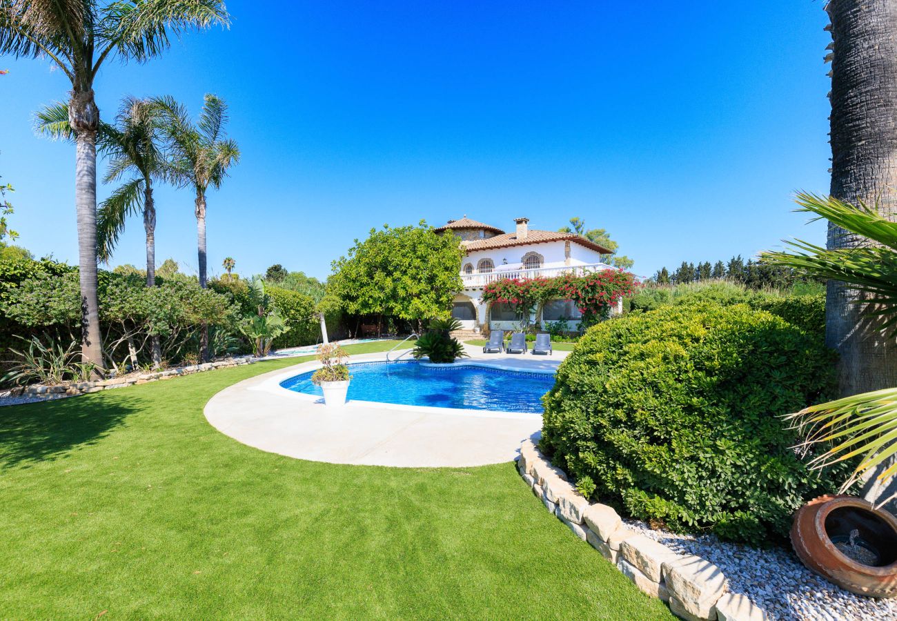 Вилла на Камбрильс - Villa SOLANO - Only Families