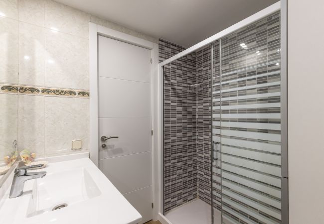 Апартаменты на La Pineda - ADRIAN Apartment  Апартаменты на La Pineda - ADRIAN Apartment