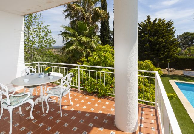 Вилла на Tarragona - Villa PIZARRA  Вилла на Tarragona - Villa PIZARRA