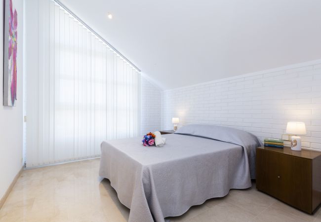 Вилла на Tarragona - Villa PIZARRA  Вилла на Tarragona - Villa PIZARRA