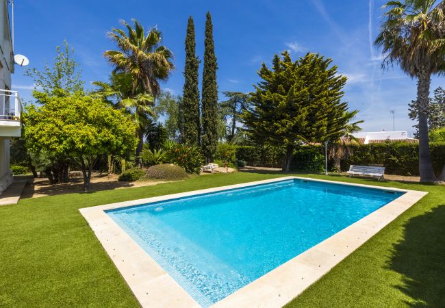 Вилла на Tarragona - Villa PIZARRA  Вилла на Tarragona - Villa PIZARRA