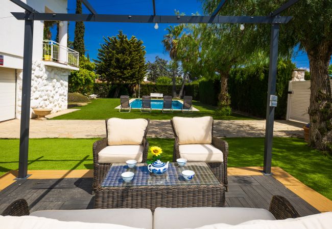 Вилла на Tarragona - Villa PIZARRA  Вилла на Tarragona - Villa PIZARRA