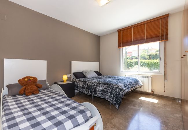 Вилла на Tarragona - Villa BOSCOS Вилла на Tarragona - Villa BOSCOS
