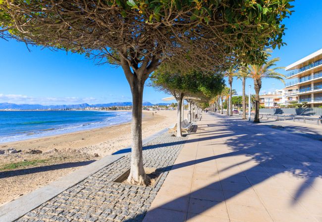Апартаменты на Cambrils - TROPIMAR LUXE Apartment - Only Families Апартаменты на Cambrils - TROPIMAR LUXE Apartment - Only Families