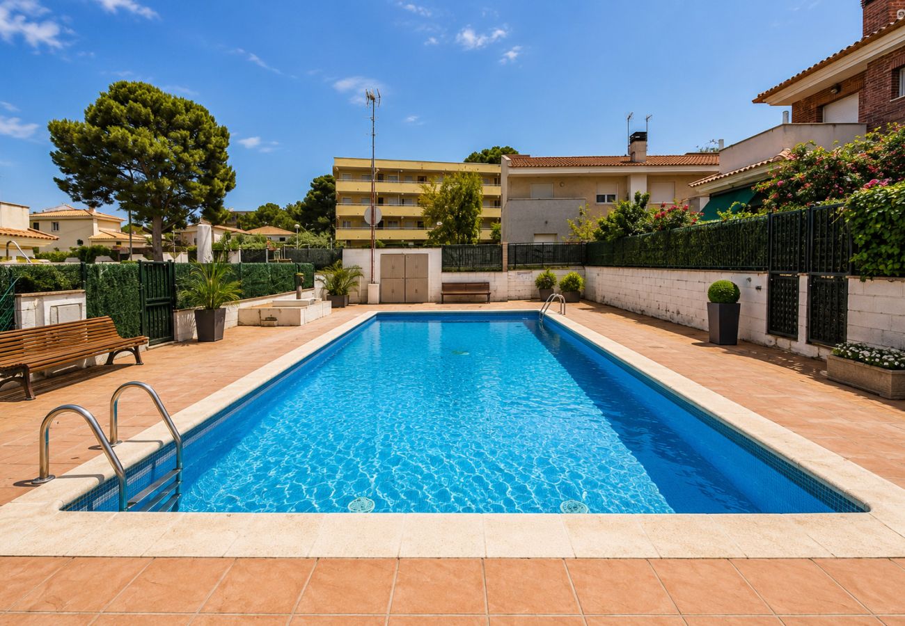 Дом на Салоу - Villa ERA - Jacuzzi and Swimming Pool