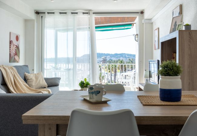 Апартаменты на La Pineda - BELL RACO Apartments Апартаменты на La Pineda - BELL RACO Apartments