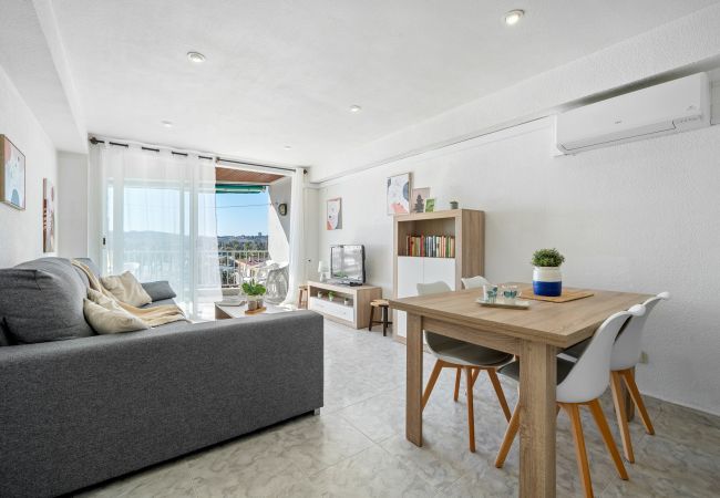 Апартаменты на La Pineda - BELL RACO Apartments Апартаменты на La Pineda - BELL RACO Apartments